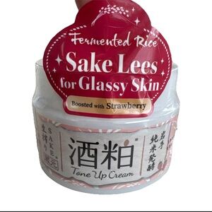Sake Lees Tone Up Cream - White and Pink
